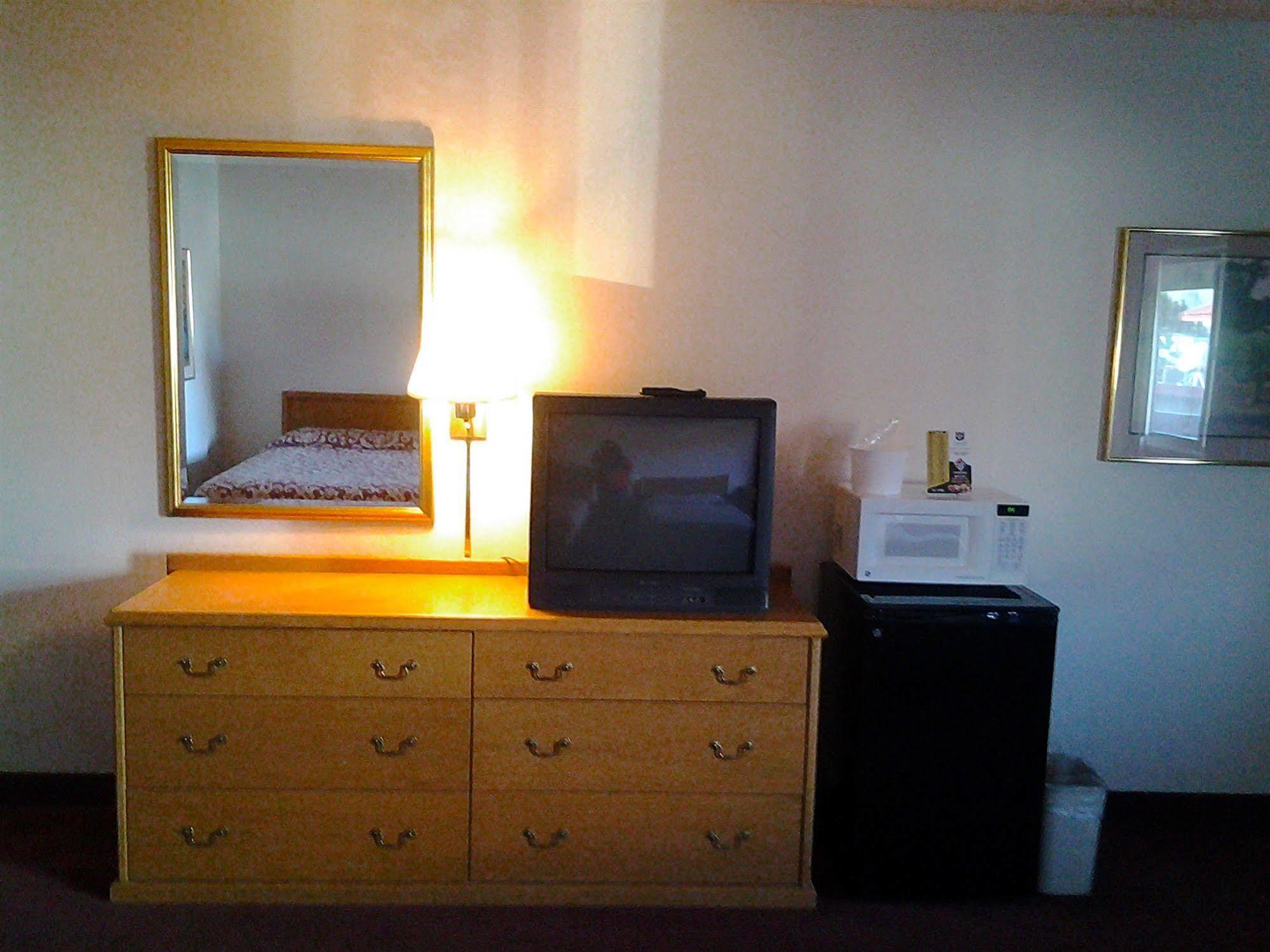 Yakima Valley Inn Εξωτερικό φωτογραφία